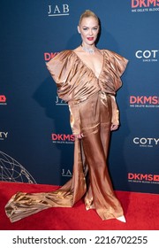 Jaime King Attends DKMS Annual Gala 2022 At Cipriani Wall Street On October 20, 2022