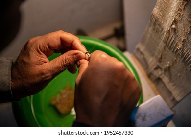 Jaipur, Rajasthan, India-23 November 2020, A Gemstone Cutting Workshop In Jaipur, India. Professional Gemstone Settings Jewelry Craft In Laboratory