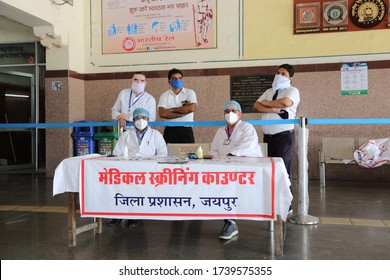 Jaipur, Rajasthan,India_May-2020. Doctors At The Corona Medical Screening Counter Run By Local Administration At Jaipur Railway Station. Fighting Covid-19 At Railway Stations. Doctors On Corona Duty.