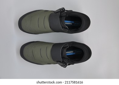 Jakarta, February 4, 2022
The Shimano SH-ME702 Mountain Bike Shoe Features A Synthetic Upper With A Michelin Compound Rubber Sole Offering Superior Traction, Durability, Stability And Slip Resistance.