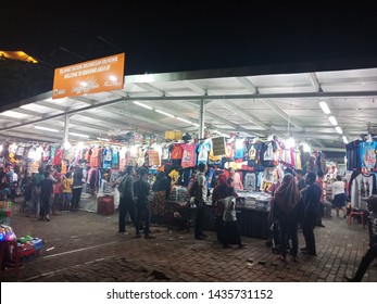 915 Pasar malam Images, Stock Photos & Vectors | Shutterstock