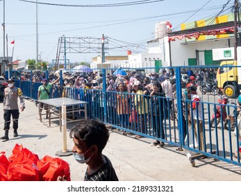 Jakarta Indonesia, 12 August 2022: Food Distribution Events For The Poor People