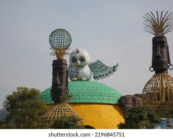 Jakarta, Indonesia -25 May 2016 : Bird Statue In Jakarta Park