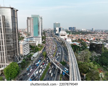 Jakarta Indonesia 28 September 2022 Aerial Photo Of The Long Congestion Of Jakarta From The Gatot Subroto Street And Jakarta Inner Toll Roads After Office Hour