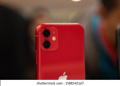 Iphone 11 Red Images Stock Photos Vectors Shutterstock