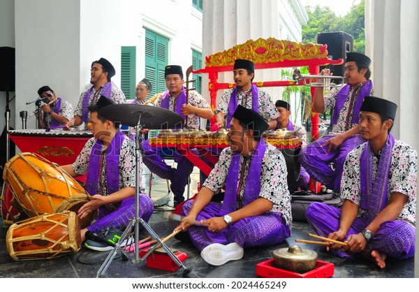 10 Gambang Kromong Orchestra Images, Stock Photos & Vectors | Shutterstock