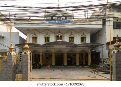 Jakarta, Indonesia - July 13, 2019: Yayasan Sikh Gurdwara Mission, Also Known As Gurdwara Pasar Baru, Can Be Found In The Sawah Besar Area Of Central Jakarta.