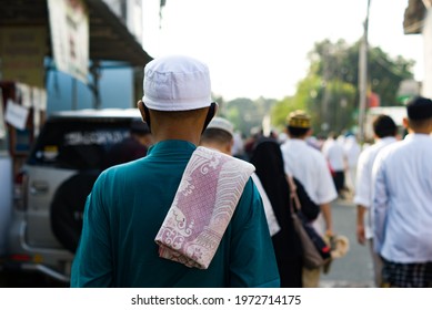 Jakarta Indonesia May 2021 - Salah Eid Prayer Back To Home