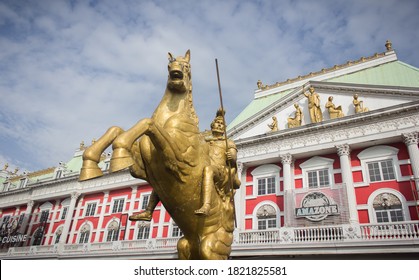 Jakarta, Jakarta Kota / Indonesia - September 25, 2020: A Statue Of A Spartan Soldier On A Horse