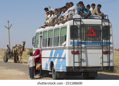 India Bus Images Stock Photos Vectors Shutterstock