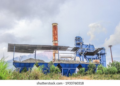 Jambi, Indonesia - 12 Dec. 2020: stone crusher plant is a unit for crushing and classifying rock in mining, in the construction and mining industry, crushing and screening machines are indispensable.