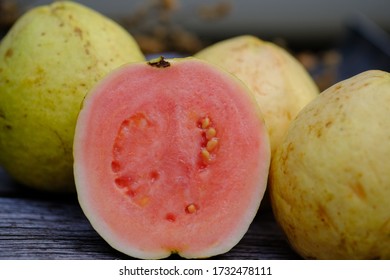 Jambu Merah Images Stock Photos Vectors Shutterstock