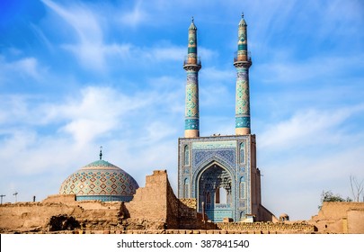 Jame Mosque of Yazd in Iran. The mosque is crowned by a pair of minarets, the highest in Iran.