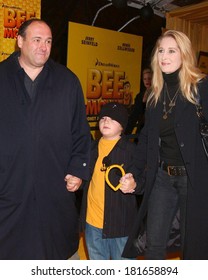 James Gandolfini At BEE MOVIE Premiere, AMC Loews Lincoln Square 13 Cinema, New York, NY, October 25, 2007