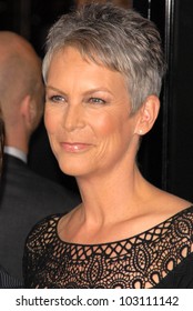 Jamie Lee Curtis At The Los Angeles Premiere Of 'Avatar,' Chinese Theater, Hollywood, CA. 12-16-09
