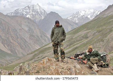 JAMMU AND KASHMIR, INDIA - JULY 17, 2006: Indian Army Uniformed Personnel In Kashmir Himalayas Mountains.