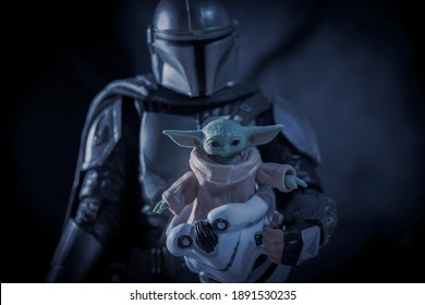 Baby Yoda Mandalorian Images Stock Photos Vectors Shutterstock