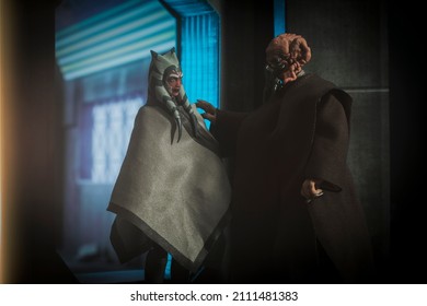 JAN 23 2022: Scene From Star Wars The  Clone Wars - Jedi Ahsoka Tano And Plo Koon In The Coruscant Underworld - Hasbro Action Figure