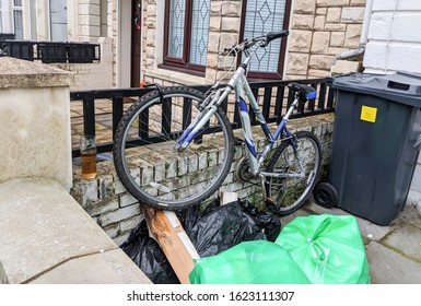 January 2020, Cardiff, UK.
Bike securely locked with Kryptonite Evolution bike lock.