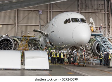 Japan Airlines Hangar Haneda Airport Tokyo Stock Photo 529240399 