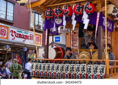 JAPAN, CHOFU - SEPTEMBER 23, 2015: Taiko drumming, part of Chofu annual Festival.