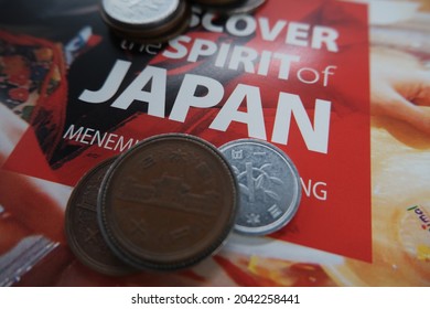 Japan Tourist Guide Book  And Japan Coin. Jakarta, 2021.