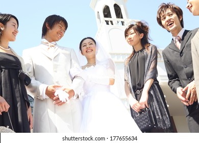 結婚式 日本人 友人 Images Stock Photos Vectors Shutterstock