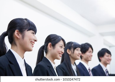 Japanese College Students To Receive The Interview