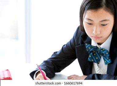Japanese female students studying seriously