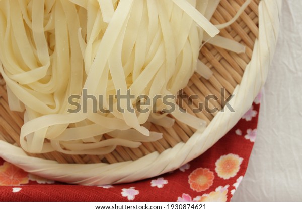 Japanese food, flat
noodles Kishimen Udon
