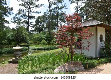 Garden Fountain Billeder Lagerfotos Og Vektorer Shutterstock