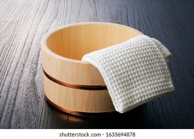 Japanese Hinoki Wood Bath Bucket