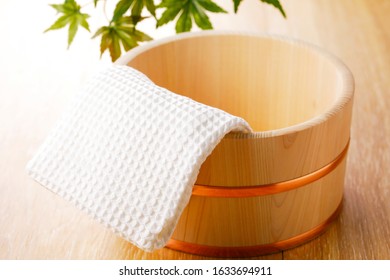 Japanese Hinoki Wood Bath Bucket