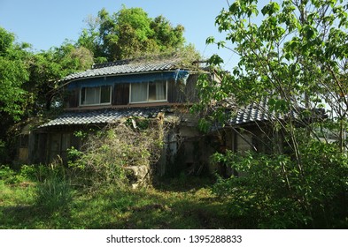 Japanese old and beautiful building - Shutterstock ID 1395288833
