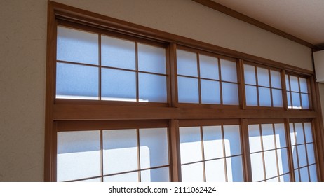 Japanese shoji sliding door. Japanese-style room. - Shutterstock ID 2111062424