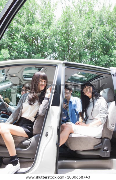 Japanese students to\
drive