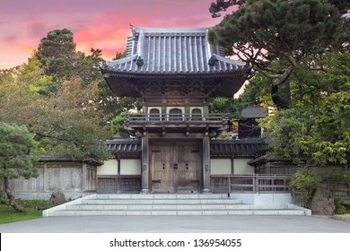 Japanese Tea Garden Entrance In San Francisco Golden Gate Park