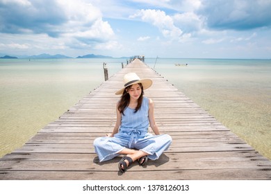 水着女性海日本人images Stock Photos Vectors Shutterstock