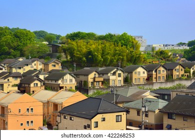 住宅街 日本 遠景 の画像 写真素材 ベクター画像 Shutterstock