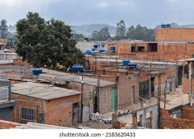 Jardim Pantanal, São Paulo, SP, Brazil, JUL 27, 2022, Jardim Pantanal, São Paulo, SP, Brazil, JUL 27, 2022, Houses Built Precariously In A Poor Community In The Swamp Region