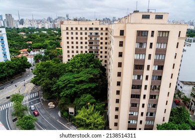 Jardins Neighborhood And Vila Olímpia In São Paulo Capital. Architecture And Urban Movement In The Daily Life Of The City. March 2022.