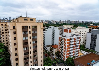 Jardins Neighborhood And Vila Olímpia In São Paulo Capital. Architecture And Urban Movement In The Daily Life Of The City. March 2022.