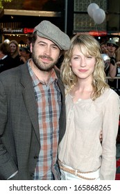 Jason Lee, Beth Riesgraf At War Of The Worlds Premiere, Grauman's Chinese Theatre, Los Angeles, CA, June 27, 2005