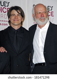 Jason Ritter, James Burrows The 33rd Annual People's Choice Awards-PRESS ROOM, The Shrine Auditorium, Los Angeles, January 09, 2007