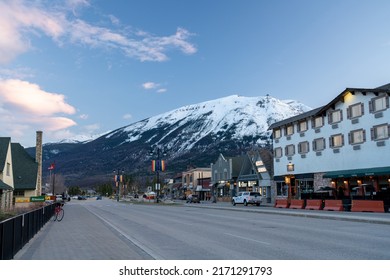 Jasper, Alberta, Canada - May 4 2021 : Street View Of Town Jasper In Dusk. Connaught Drive.