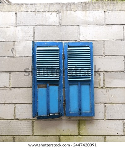 Java clasic Windows with colur blue
