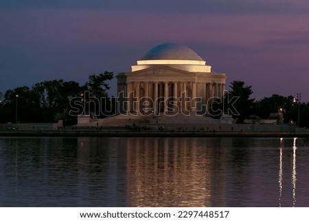 Jefferson Memorial at dusk with water reflection