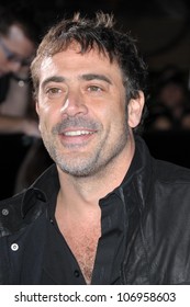 Jeffrey Dean Morgan  At The Los Angeles Premiere Of 'Twilight'. Mann Village, Westwood, CA. 11-17-08