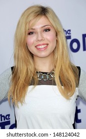 Jennette McCurdy at "The To Do List" Los Angeles Premiere, Regency Bruin Theater, Westwood, CA 07-23-13