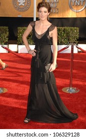 Jennifer Carpenter At The 15th Annual Screen Actors Guild Awards. Shrine Auditorium, Los Angeles, CA. 01-25-09